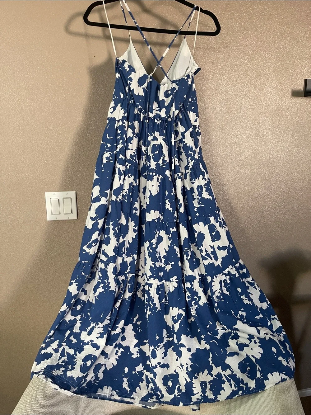 Abercrombie & Fitch Flowy Tiered Maxi Dress - Picture 3 of 11